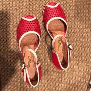 Swing shoes slide and swing red white balboa